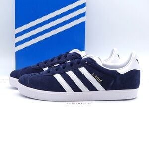 adidas Originals Blue and White Sneakers Timeless Design